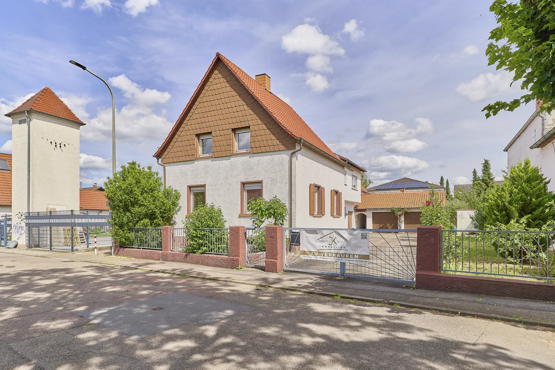 Gepflegtes Ein/ Zweifamilienhaus in ruhiger Wohnlage!